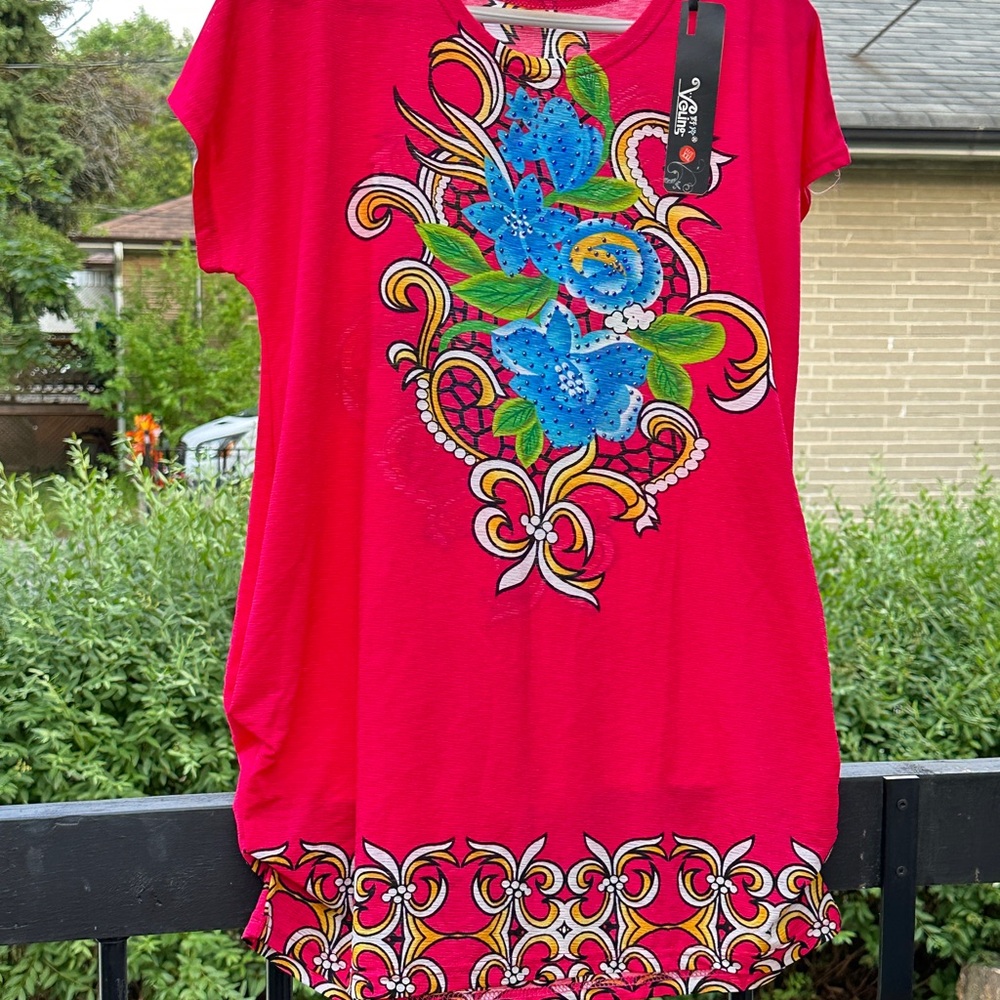 Red Graphic Floral T-Shirt